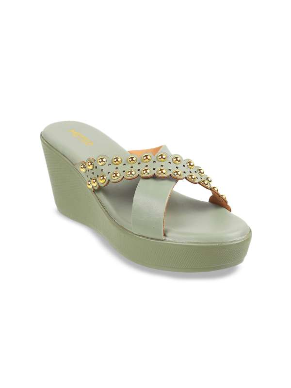 Studded wedge 2025 sandals