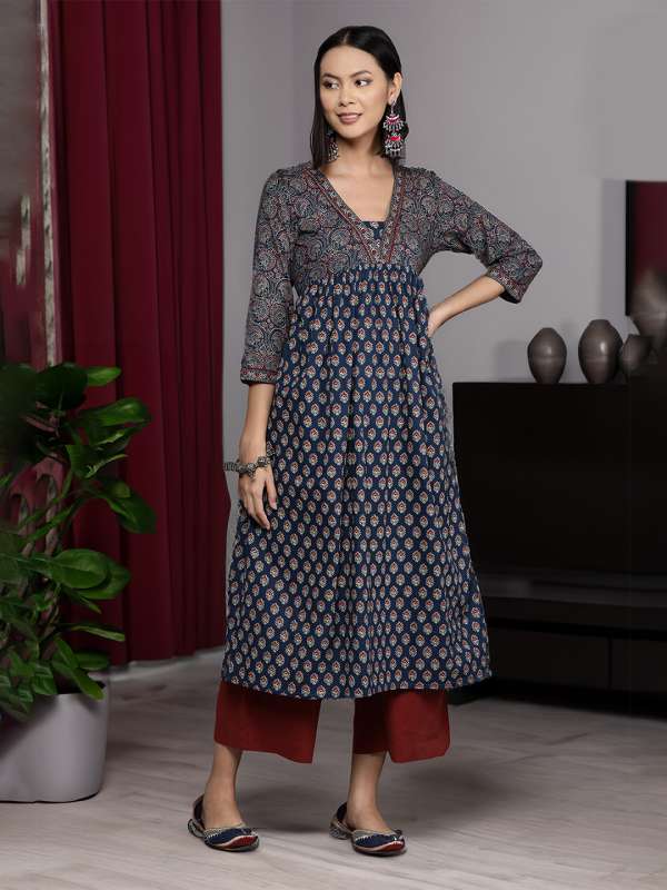 Varanga kurtis myntra top