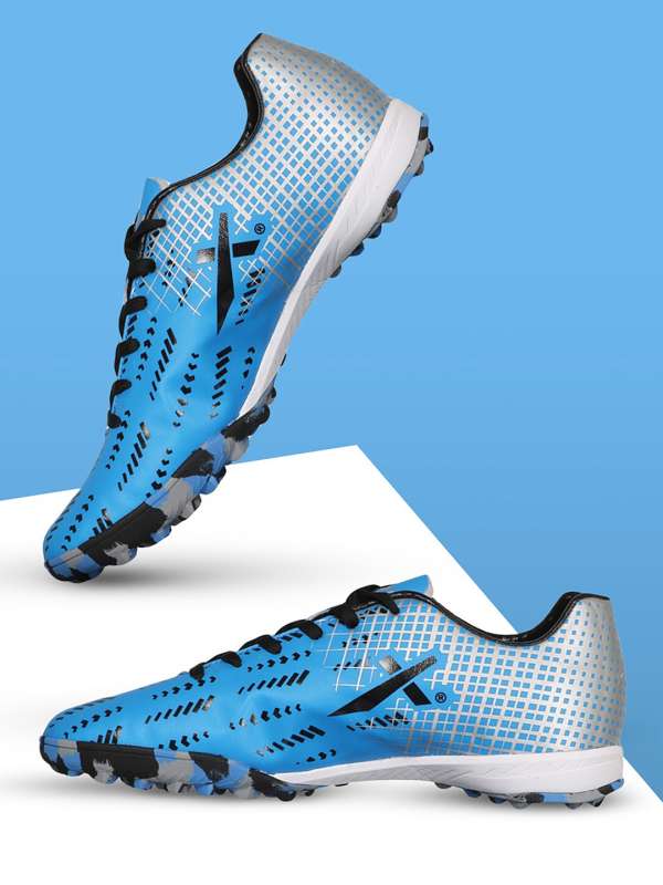 Myntra football top studs