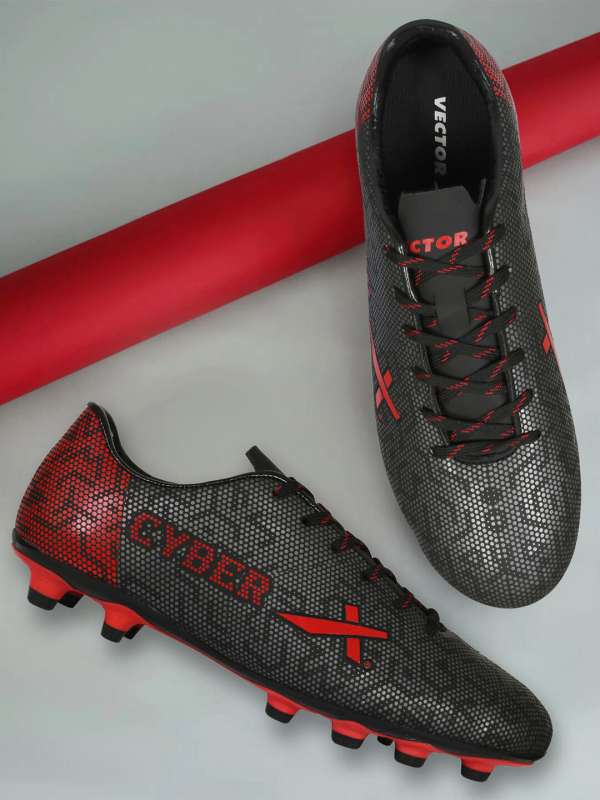 Nike football store shoes myntra
