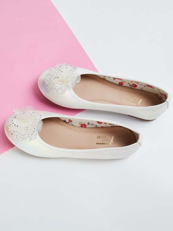 Girls white clearance ballerina shoes