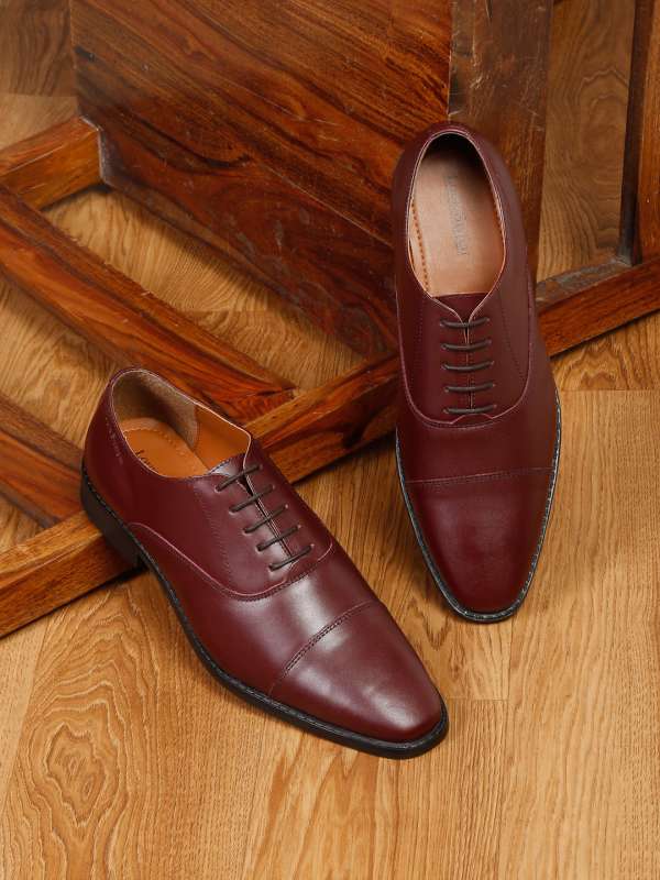 Maroon Shoes Buy Trendy Maroon Shoes Online in India Myntra