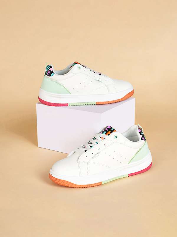 Pantaloons online hotsell shoes