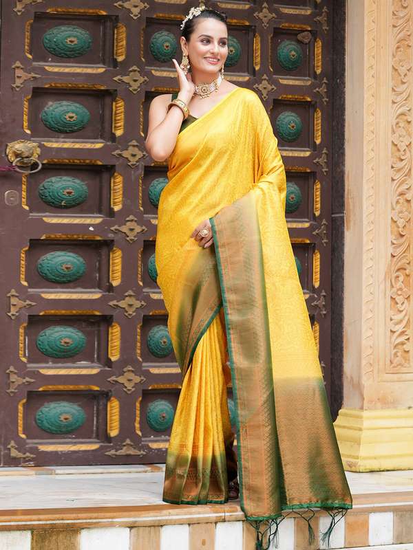 Share 147+ art decor sarees vietkidsiq.edu.vn