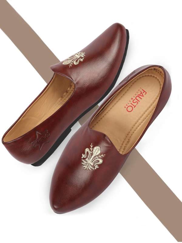 Bridal sandals on myntra best sale