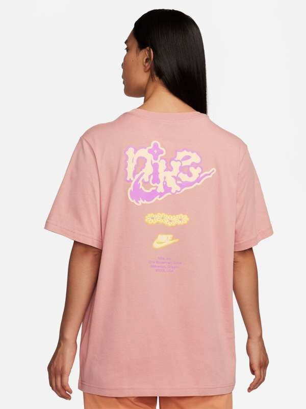 Nike loose 2025 fit top
