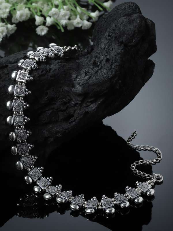 Choker on clearance myntra