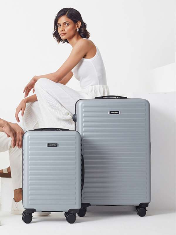 Newfeel travel bags store