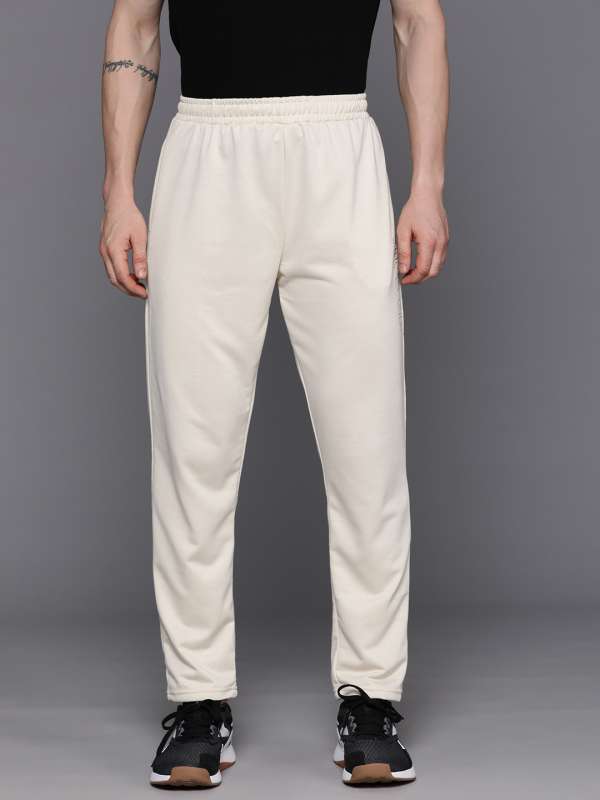 Track Pants Men Buy Men s Track Pants Online in India Myntra