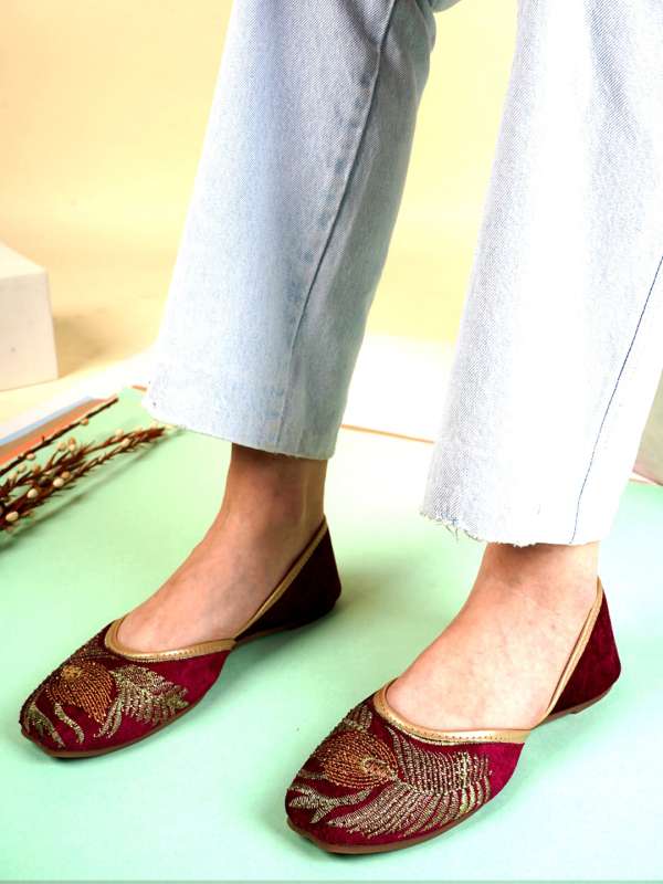 Buy Mojaris Jutti For Women Online Get Up To 80 Off Myntra
