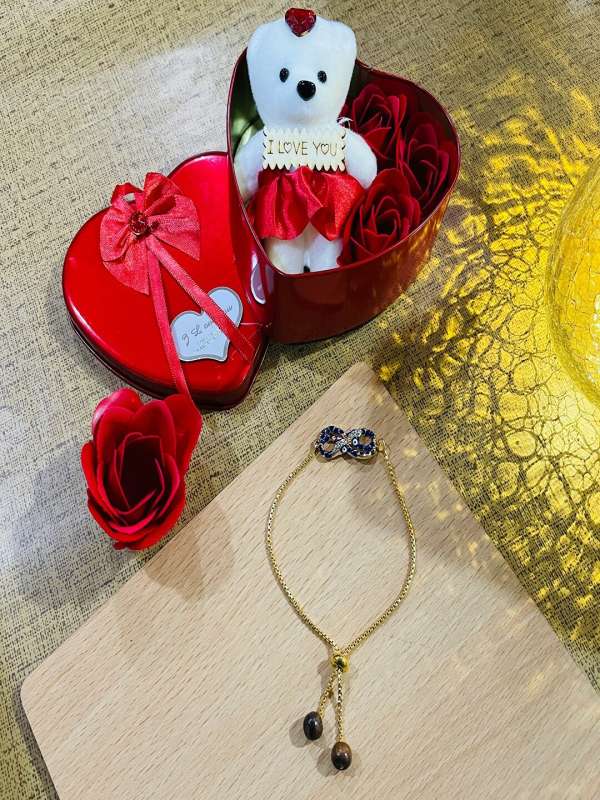 Anniversary on sale gifts jewelry