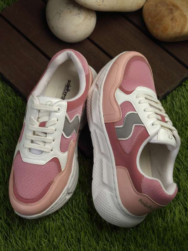 Ladies fashion on sale sneakers 219