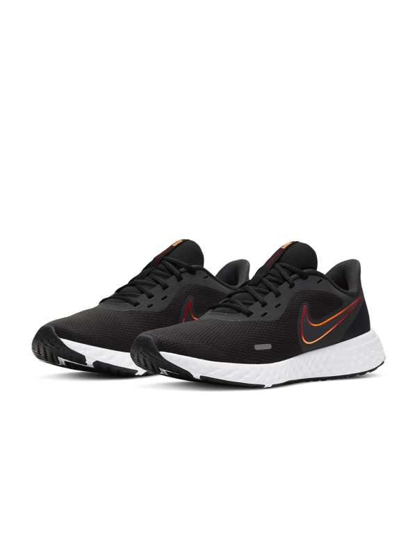 NIKE FLEX EXPERIENCE RN 8 Running Shoes For Men - Buy NIKE FLEX EXPERIENCE  RN 8 Running Shoes For Men Online at Best Price - Shop Online for Footwears  in India