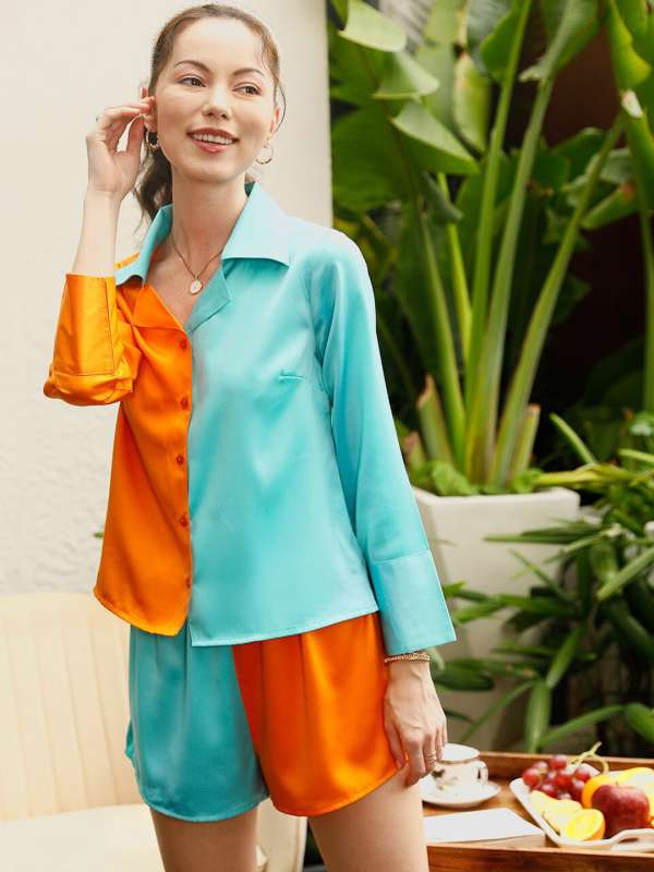 Suits season shop 9 online india