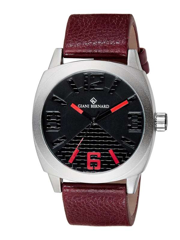 Giani bernard watches new arrivals