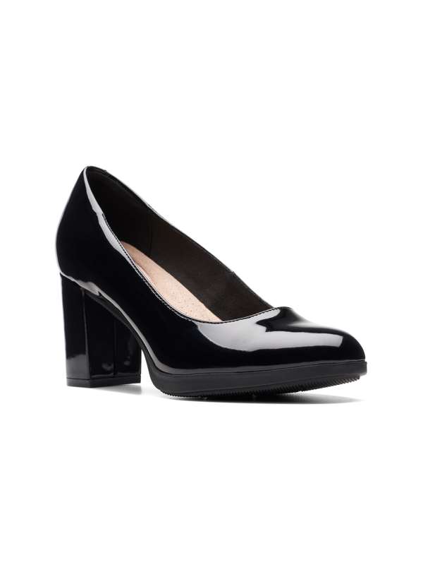 Clarks block top heel pumps