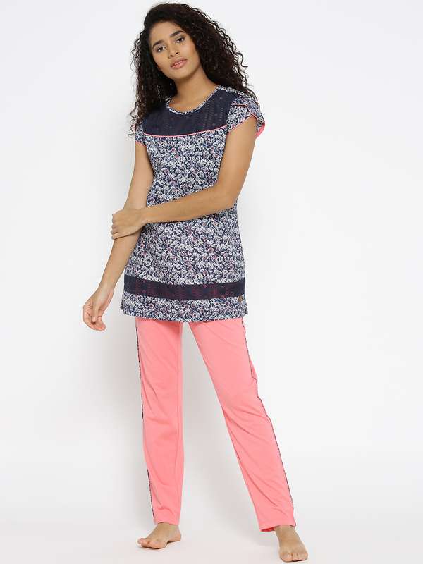 madame winter night suits