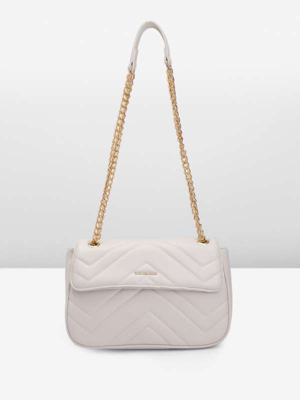 Off-White Resort 2021 Collection - Vogue  Fashion bags, White handbag, Off  white bag