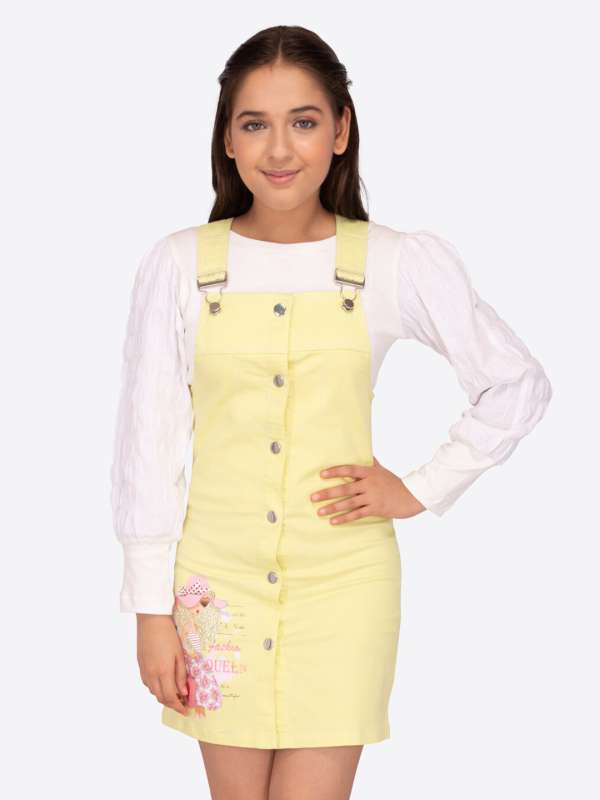 Pinafore clearance dress jabong