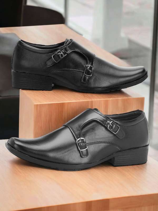 Leather sales shoes myntra
