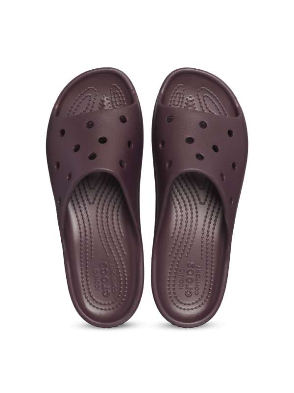 Maroon crocs shop