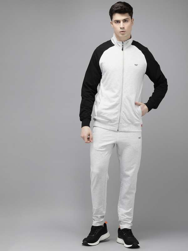 Man grey tracksuit best sale