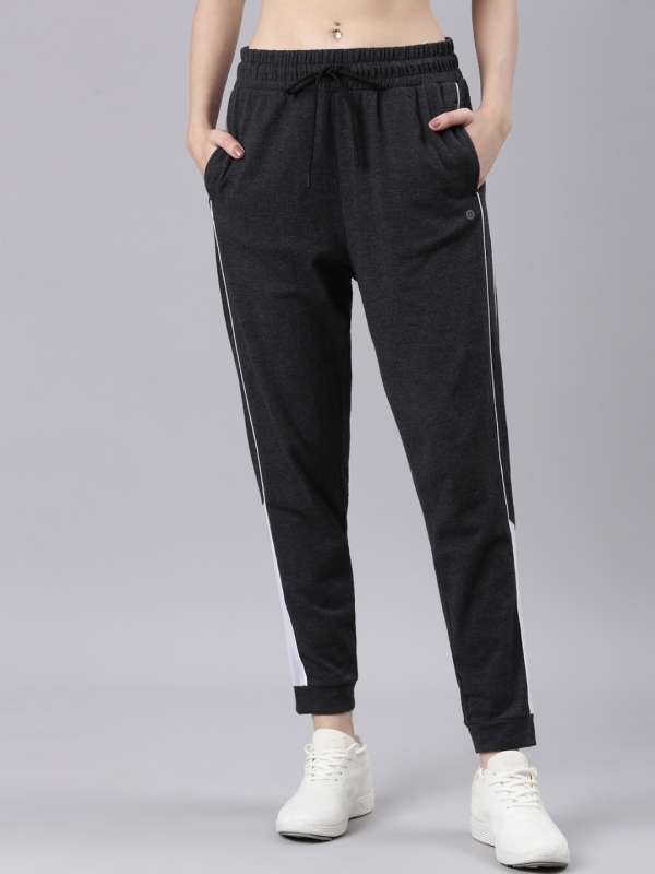 Womens slim fit top black joggers