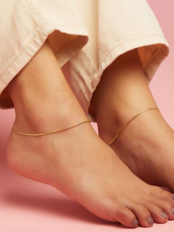Simple gold payal design on sale