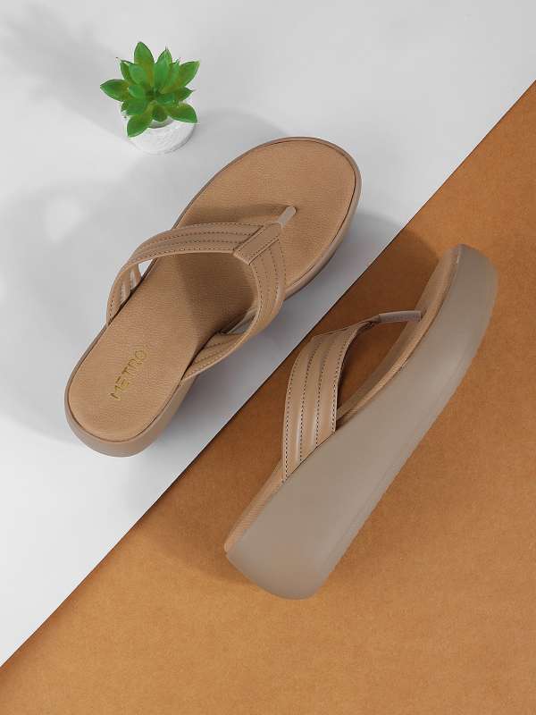Metro flip flops hotsell