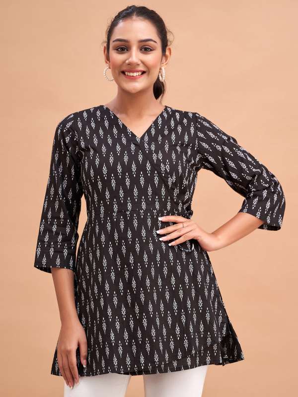 Black kurtis online myntra shop