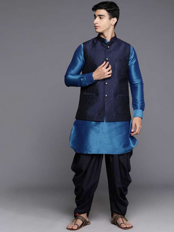 Manu ethnic wear clearance