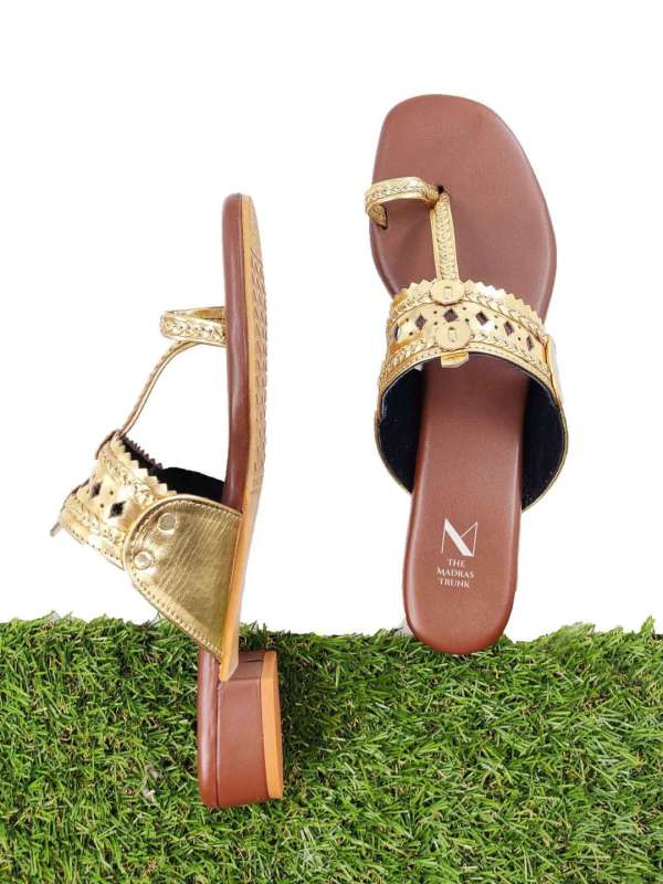 Kolhapuri clearance chappal myntra