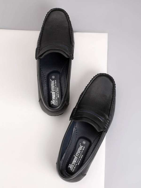 Paragon max men's best sale black formal shoes