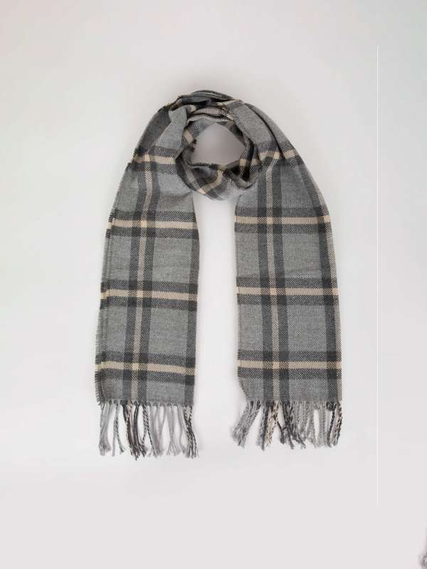 Burberry scarf online india 2025