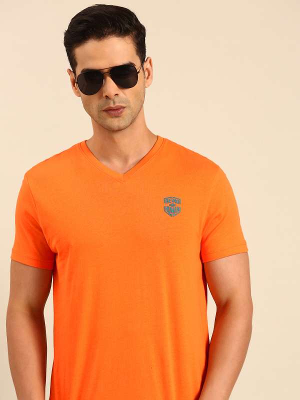 Men s V Neck Tshirts Buy V Neck Tshirts for Men Online in India