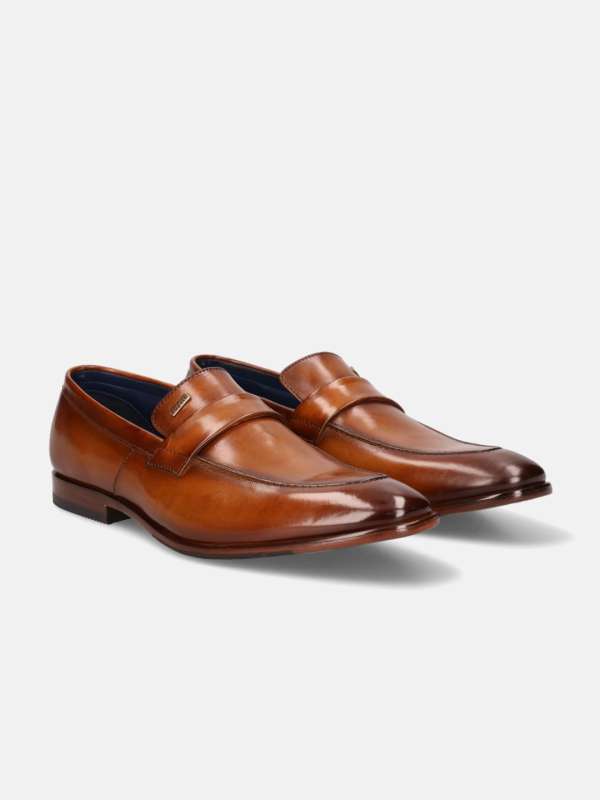 Bugatti formal top shoes price