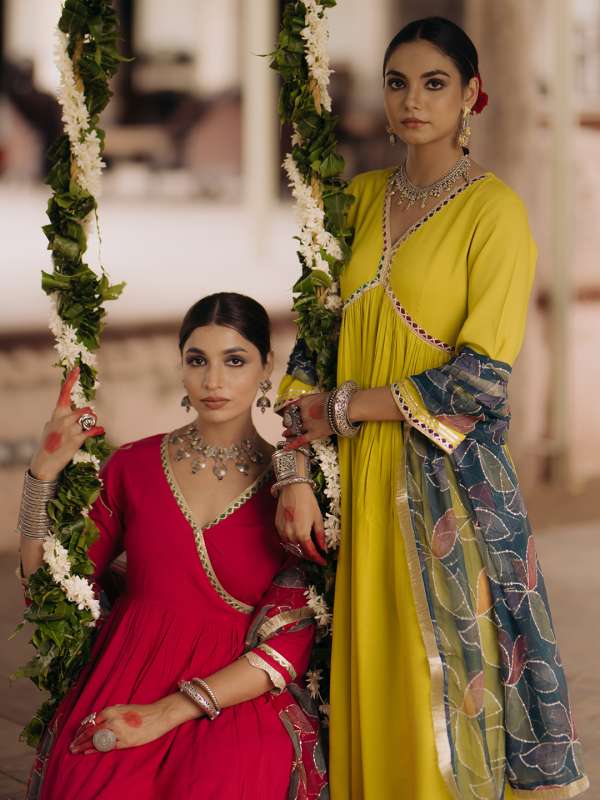 Earrings with salwar suit online