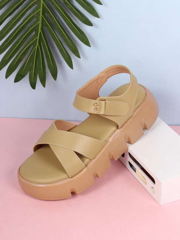 Sandal heels wanita 2025
