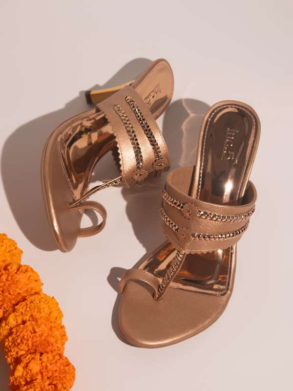 Inc 5 Ethnic Footwear Buy Inc 5 Ethnic Footwear online in India