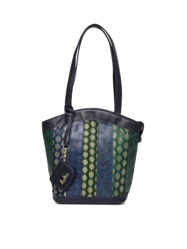 holii bags myntra