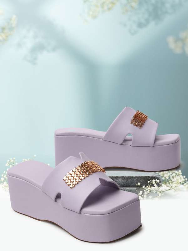 Happy feet top slippers clearance