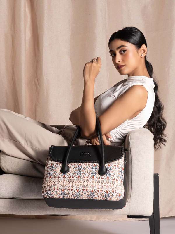 White pocketbooks cheap