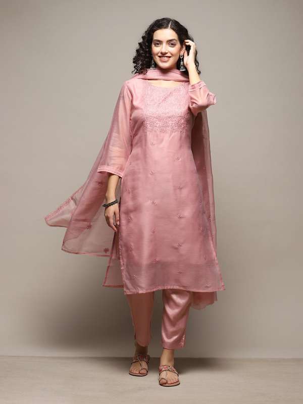 Pink dress on sale material online