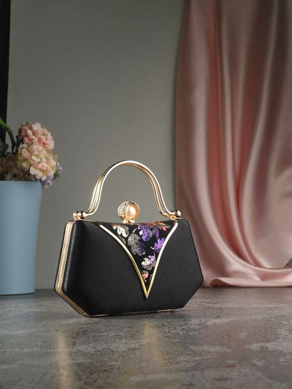 Black Clutches Buy Trendy Black Clutches Online in India Myntra