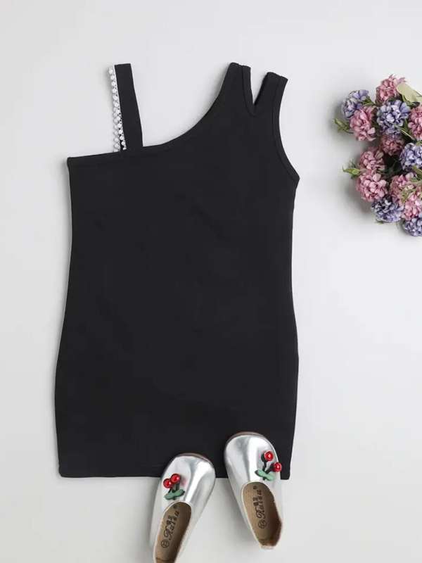 One piece dress below store 500