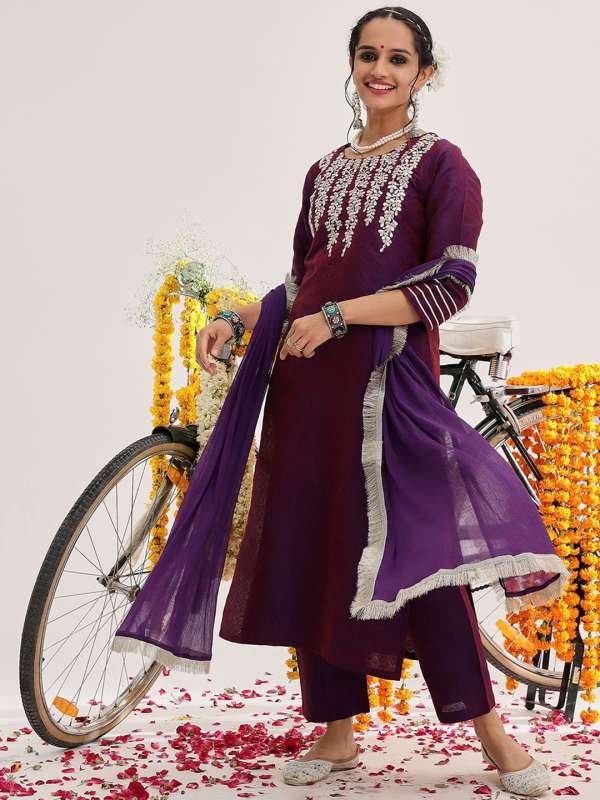 Varanga suits online outlet