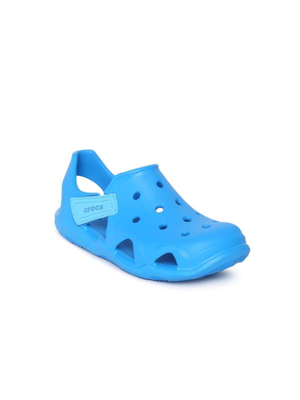 crocs slippers myntra