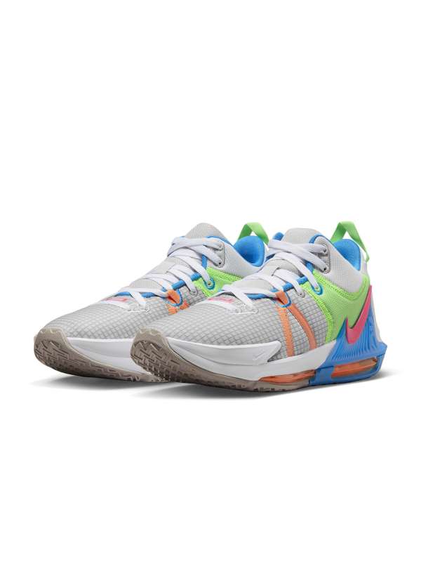Nike lebron shop witness 2 myntra