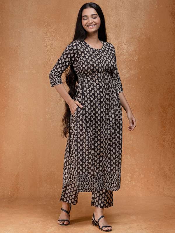 Okhai kurtas on sale