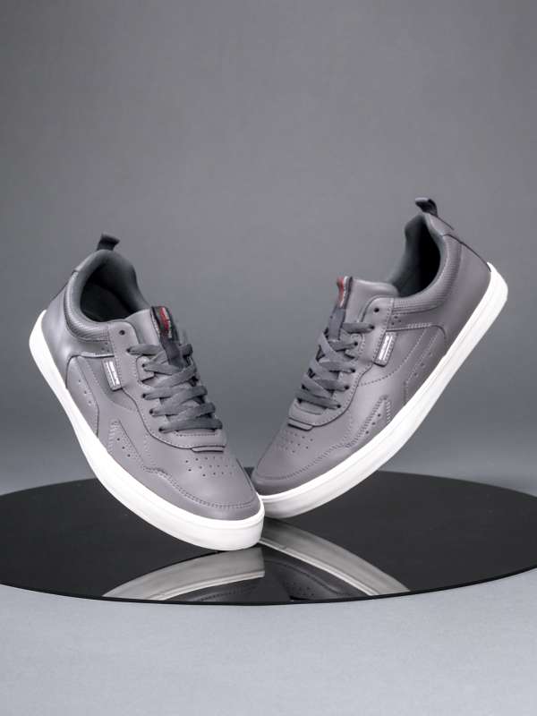 Red tape shoes under 15 store